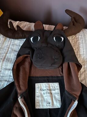 Abercrombie& Fitch Black and Brown unisexMoose Hooded Zip-Up PJ’s/Costume/Onesie